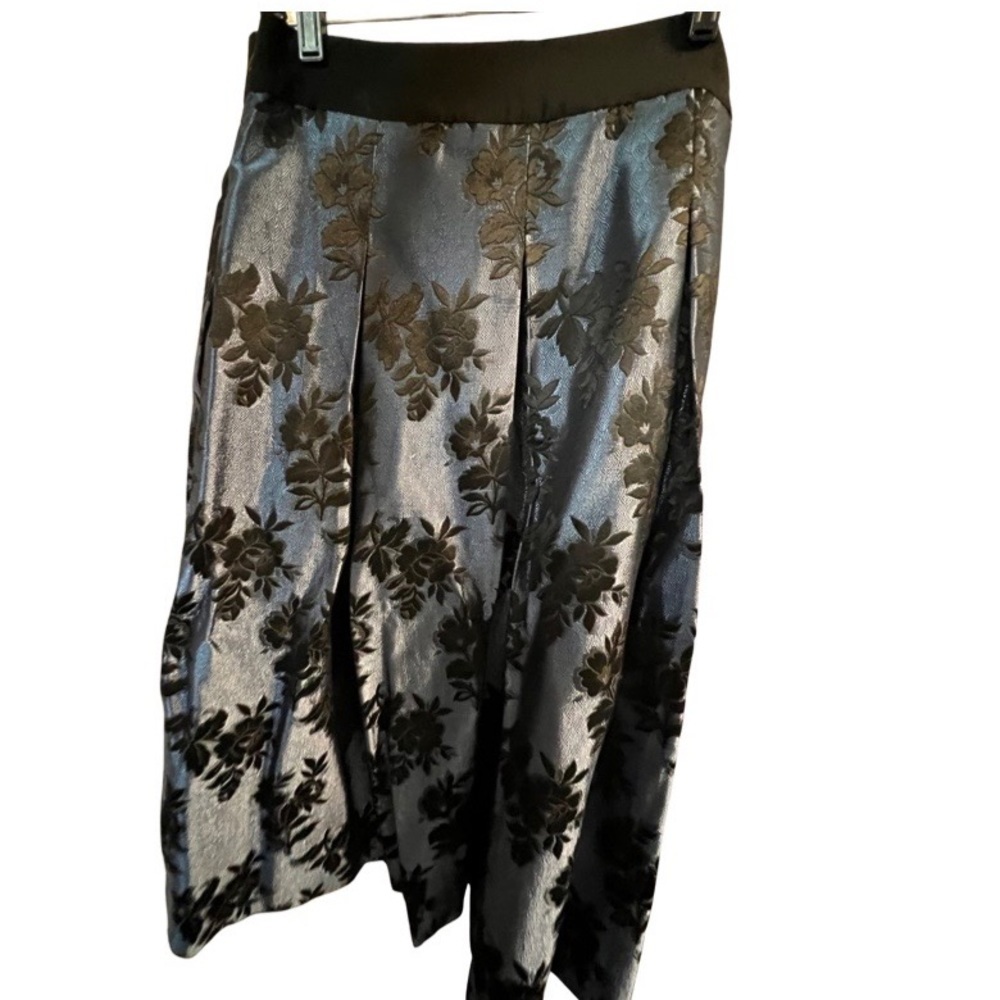 White House Black Market Flare Floral Jacquard Full Skirt with Pockets Size 14